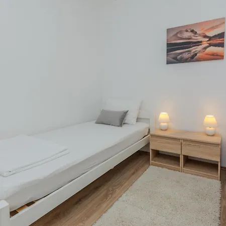 Сasa de vacaciones Holiday Ella Privlaka (Zadar)